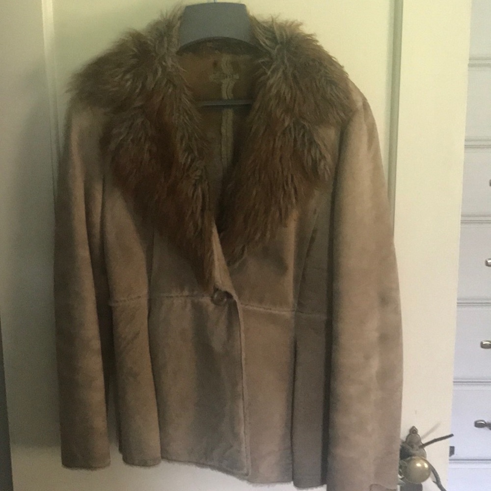 Guess vintage suede/faux fur coat. Size small